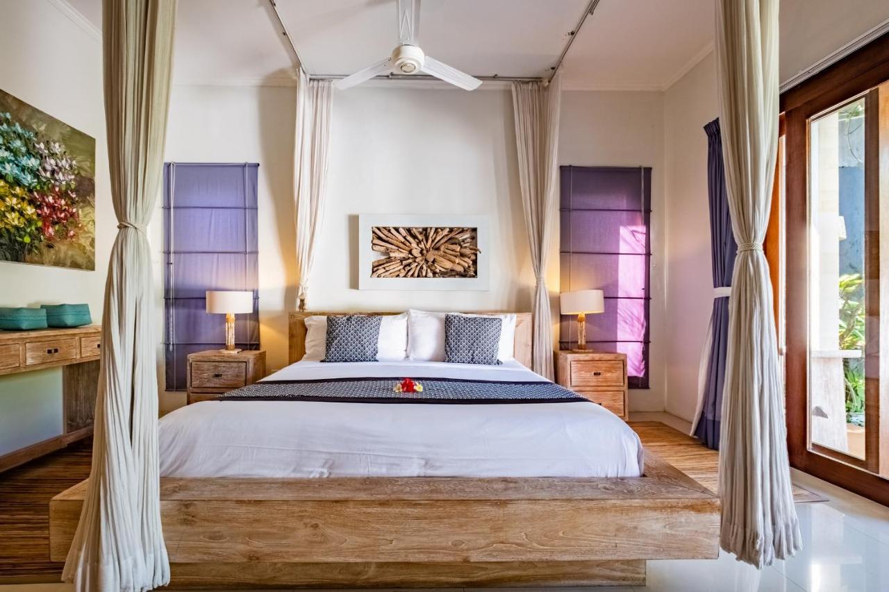 Central Seminyak Villa Martini Esterno foto