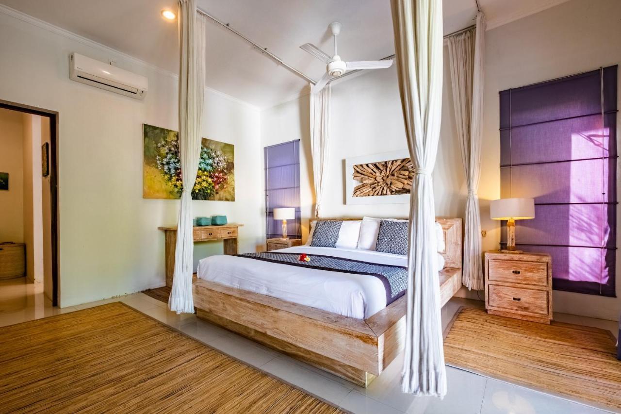 Central Seminyak Villa Martini Esterno foto